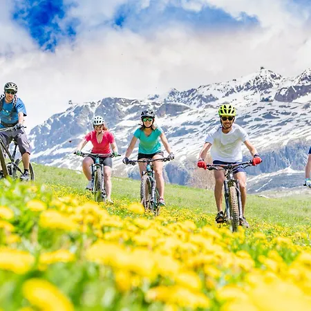Apartment Alpe Two - Sea And Mountain Pleasure 12p- Pieds Des Pistes- Centre - Jacuzzi - Sauna - 5 - 5 Salle De Bains